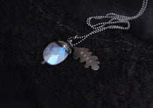 Load image into Gallery viewer, ¨Acorn of Hope ¨ Chain Necklace