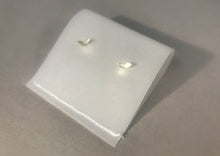 Load image into Gallery viewer, Tiny Leafy Shoot Sprouts